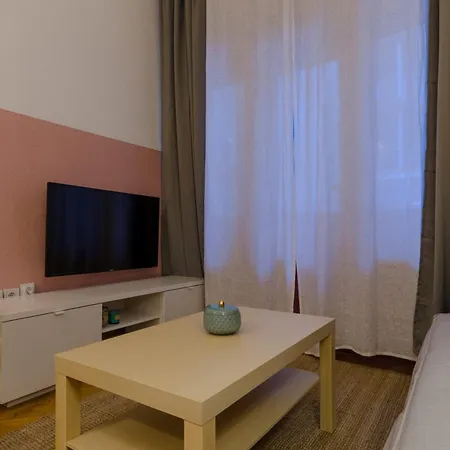Okra Apartment Budapest