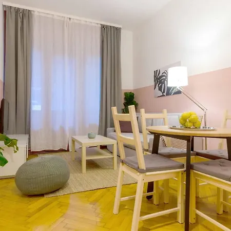 Okra Apartment *