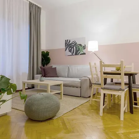 Okra * Budapest
